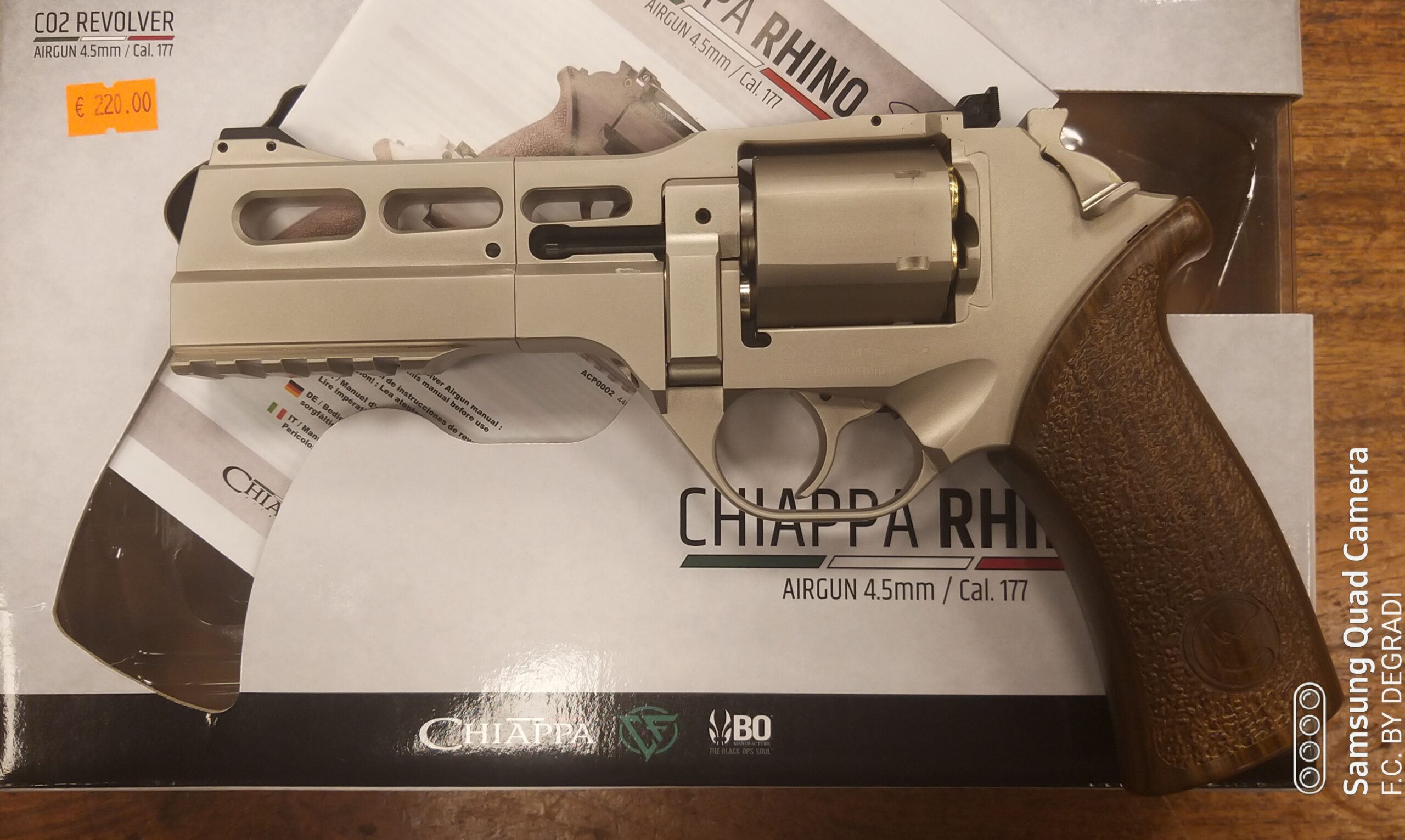 Chiappa Firearms Rhino CO2: le varianti ad aria compressa